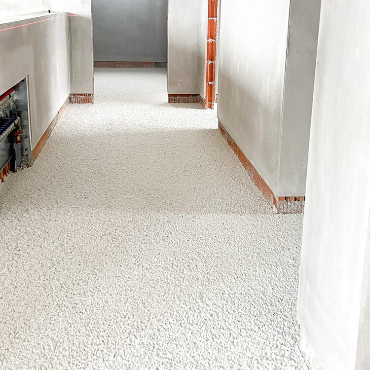 Schüttung auf Gang - Isolierung Estrich Lehner